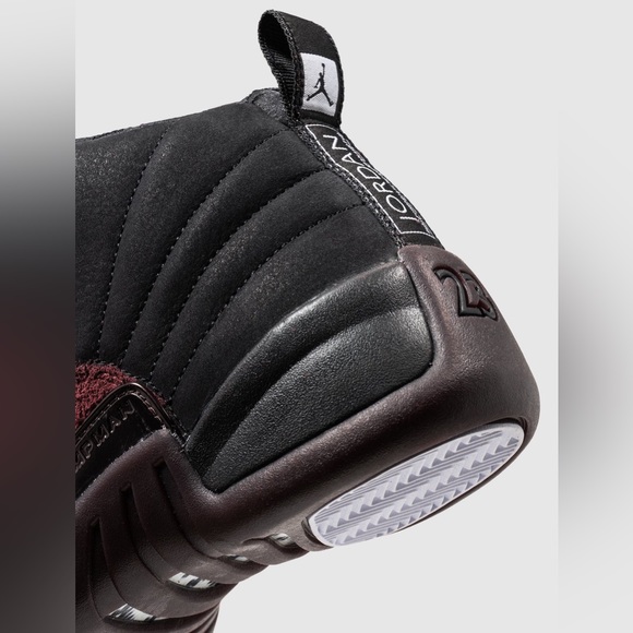 Size 13W/11.5M Jordan 12 Retro SP A Ma Maniére Black (Women's) DV6989-001 (2023) - Picture 11 of 11